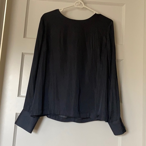Banana Republic Navy Blue Top - Picture 1 of 4